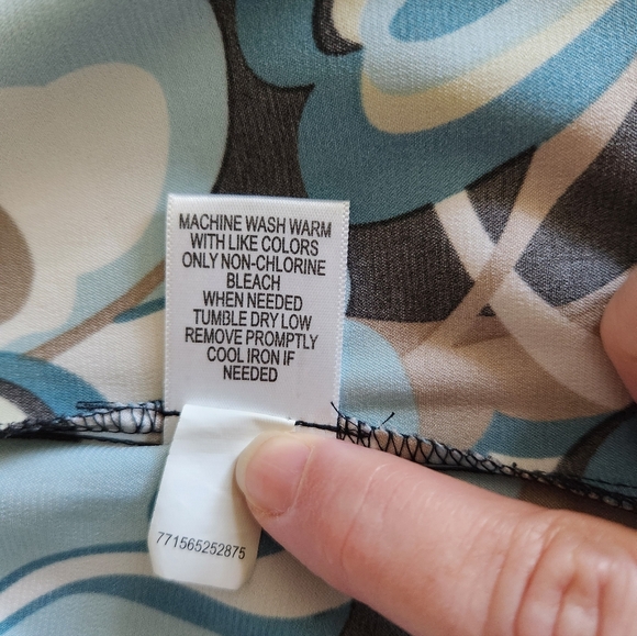 Apt. 9 Blue, Black & Cream Abstract Button-Down Tie-Waist Top - Picture 9 of 9